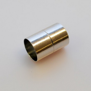 Magnetické zapínání 1 pár / 24 x 16 mm / platina